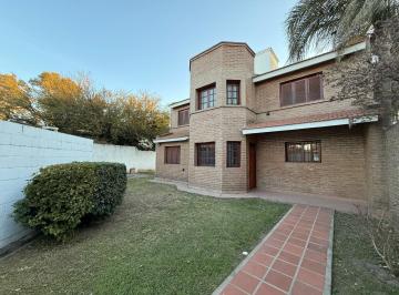Casa de 8 ambientes, Córdoba · Villa Belgrano Venta Casa 3 Dorm. + Escritorio / 148 Cub - 319 Terr.