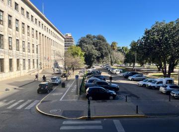 Departamento · 60m² · 3 Ambientes · Venta de Departamento en Rosario, Frente a Tribunales.
