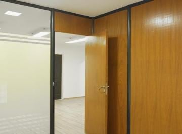 Oficina comercial · 135m² · 1 Cochera · Oficina en Microcentro