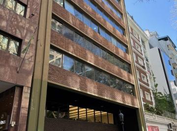 Oficina comercial · 210m² · 2 Cocheras · Oficina en Alquiler en Plaza San Martín