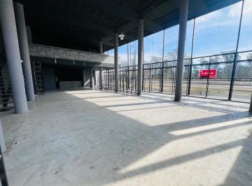 Local comercial · 480m² · Importante Local Comercial Calle Nores Martínez