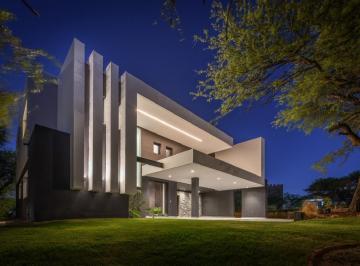 Casa · 400m² · 4 Ambientes · Casa en Venta en Costa Verde
