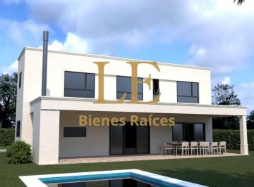 Casa · 180m² · 4 Ambientes · 3 Cocheras · Venta Casa San Sebastián Área 8