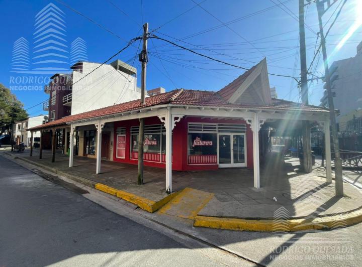 Local comercial · 264m²