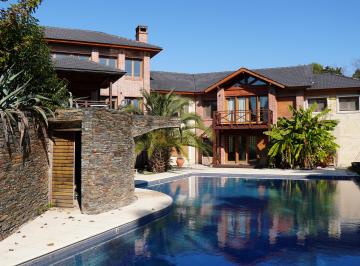 Casa de 15 ambientes, Pilar · 4 Hectáreas en Venta en Pilar