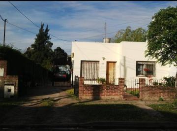 Casa de 3 ambientes, Esteban Echeverría · Casa Americana Sobre Importante Lote - Apto Credito