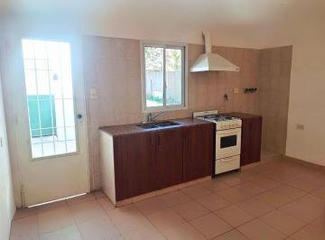 Casa · 73m² · 3 Ambientes · 1 Cochera · Venta Casa 4 Ambientes Villa Elvira