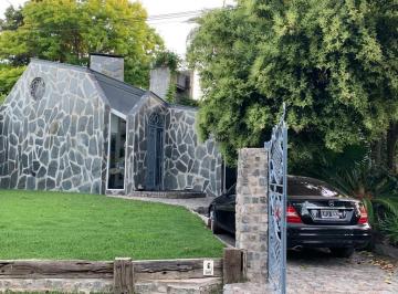 Casa · 175m² · 4 Ambientes · 1 Cochera · Venta Casa 4 Amb. Amoblada Country Miraflores Piscina Dependencia de Servicio