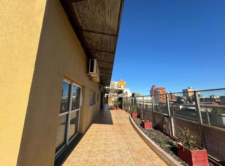 Departamento · 300m² · 6 Ambientes · 2 Cocheras