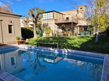Casa de 10 ambientes, Guaymallén · Casa en Barrio Club de Campo - Guaymallen