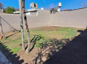 Casa · 73m² · 3 Ambientes · Venta Casa - Godoy Cruz