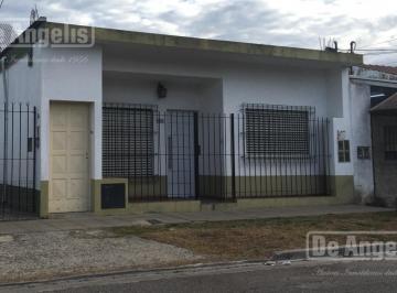 Casa · 70m² · 3 Ambientes · Casa - Moron Sur