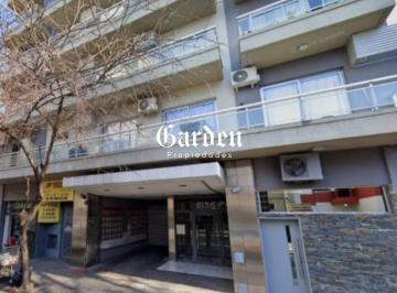 Garage , General San Martín · Cochera Cubierta y Fija San Martin Centro. Excelente Zona Comercial