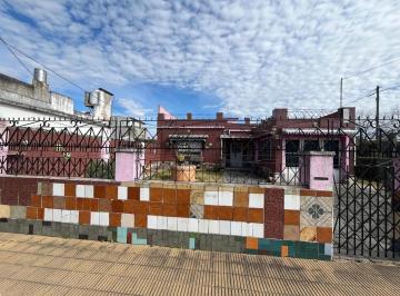 Terreno · 200m² · Terreno en Venta 10 X 20 con Casa a Refaccionar o Demoler