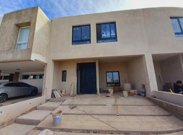 Departamento · 180m² · 3 Dormitorios · 2 Cocheras · Venta Duplex 3 Dorm. en Colinas de Manantiales