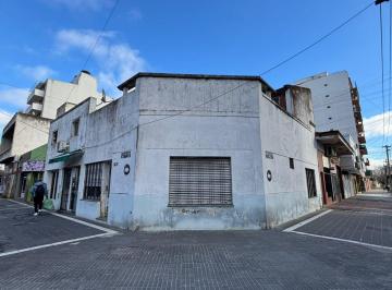 Casa de 3 ambientes, Lanús · Venta Ideal Para Emprendimiento