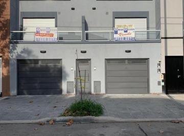 Casa · 130m² · 3 Ambientes · 3 Cocheras · Villa Devoto Melincue 5200 a Estrenar Exc Duplex 3 Amb con Garaje Para 3 Autos C/porton Automatico