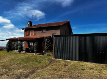 Casa de 4 ambientes, Unquillo · Casa en Venta en Unquillo – Barrio Semi Cerrado Cuatro Vientos