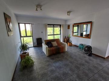 Departamento · 70m² · 4 Ambientes · 1 Cochera · Departamento en Alquiler Amoblado 3 Dorm., Ideal Estudiantes
