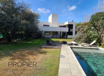 Casa de 7 ambientes, La Calera · Venta Casa 3 Dorm. en Country La Rufina – Moderna y Luminosa