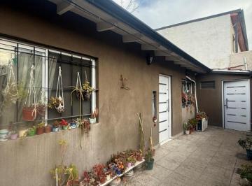 Casa · 40m² · 2 Ambientes · 1 Cochera · Casa Tipo PH 2 Amb en Venta Ituzangó Norte