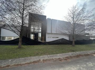 Casa · Espectacular Caasa Premium en Country San Pablo