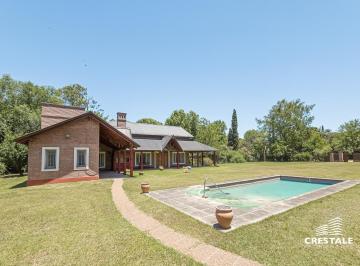 Casa · 257m² · 5 Ambientes · Venta - Casa 3 Dorm. - Terreno 2355 m² - Roldán.