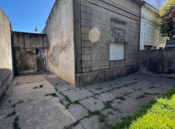 Casa de 5 ambientes, Esperanza · Dos Casas en Venta
