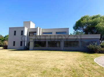 Oficina comercial · 711m² · 10 Ambientes · 4 Cocheras · Venta Casa 5 Dorm con Piscina en Campos del Virrey