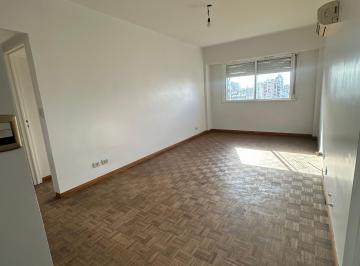 Departamento de 3 ambientes, Belgrano · Tres Ambientes Súper Luminoso o Dos con Escritorio