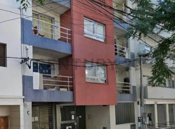 Departamento · 42m² · 2 Ambientes · 15 Entre 42 y 43, Inmejorable Ubicación!