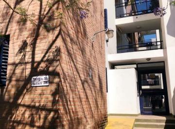 Departamento · 33m² · 2 Ambientes · Depto 1 Dorm - Luminoso - Excelente Ubicacion