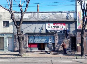 Local comercial de 4 ambientes, Avellaneda · Espectacular Inmueble Salida a Dos Calles