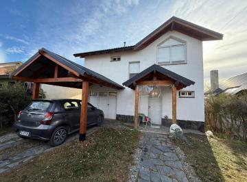 Casa de 5 ambientes, San Carlos de Bariloche · Confortable Casa de 3 Ambientes Más Departamento de 1 Dorm.