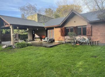 Casa · 137m² · 4 Ambientes · 1 Cochera · Casa en Bosque Peralta Ramos