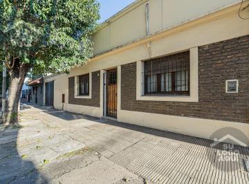 PH · 129m² · 6 Ambientes · 1 Cochera · PH en Venta 3 Dorm. con Cochera San Isidro