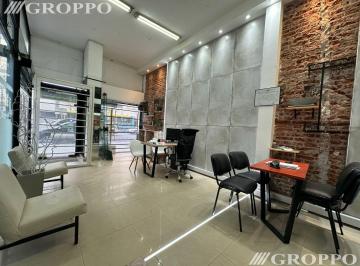 Local comercial · 63m² · Local Sobre Av Colón E/ Lamadrid y Las Heras - Reciclado
