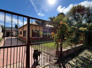 Casa · 155m² · 5 Ambientes · 4 Cocheras · Casa en Venta