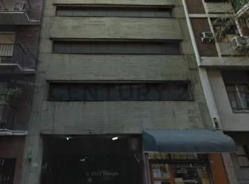 Garage , Recoleta · Oportundad! Venta de Cochera Cubierta en Recoleta