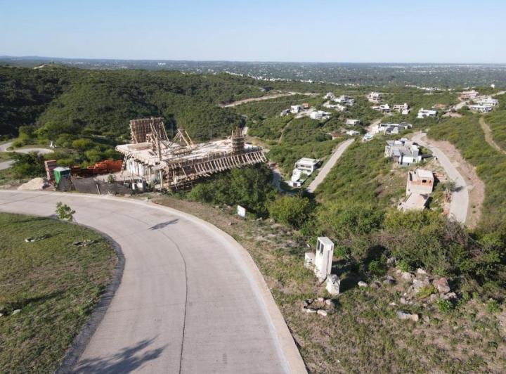 Terreno · 1180m²