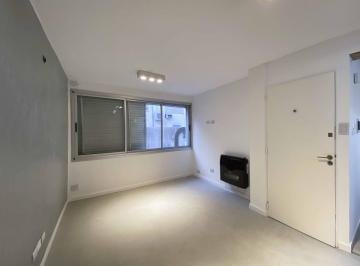 Departamento · 48m² · 2 Ambientes · Departamento de Pasillo de 1 Dormitorio con Patio