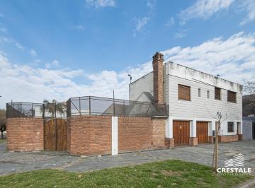 Casa · 292m² · 10 Ambientes · 2 Cocheras · Venta Casa 6 Dorm. Hospitales Rosario