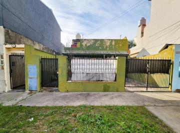 Departamento · 88m² · 3 Ambientes · 1 Cochera · Departamento en Lanús Oeste