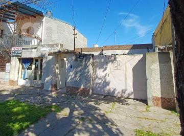 FRENTE · Importante Propiedad/448 m² de Terreno/privilegiada Zona de B. Belgrano/ideal Remodelar/constructoras
