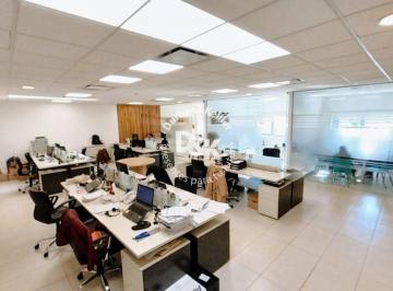 Oficina comercial de 4 ambientes, San Isidro · Oficina en Venta en Lomas de San Isidro - Acepta Inmueble de Menor Valor