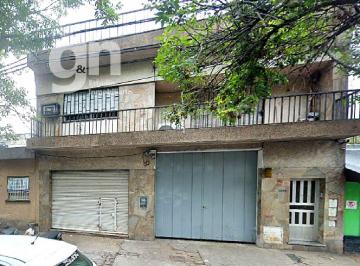 Bodega-Galpón de 5 ambientes, Rosario · Galpon y Casa Planta Alta