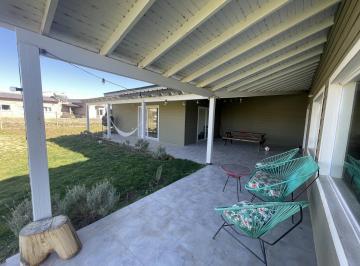 Casa · 203m² · 4 Ambientes · 2 Cocheras · Casa - Capital