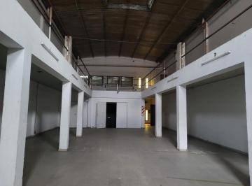 Local comercial en Alquiler  Altos de San Lorenzo · Local en Alquiler de 400 m en La Plata Apto Comercial