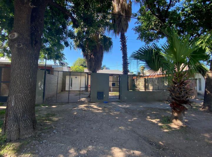 Casa · 97m² · 5 Ambientes · 1 Cochera