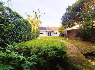 Casa · 154m² · 4 Ambientes · 2 Cocheras · Venta Casa 4 Amb Quincho y Cochera Villa Sarmiento